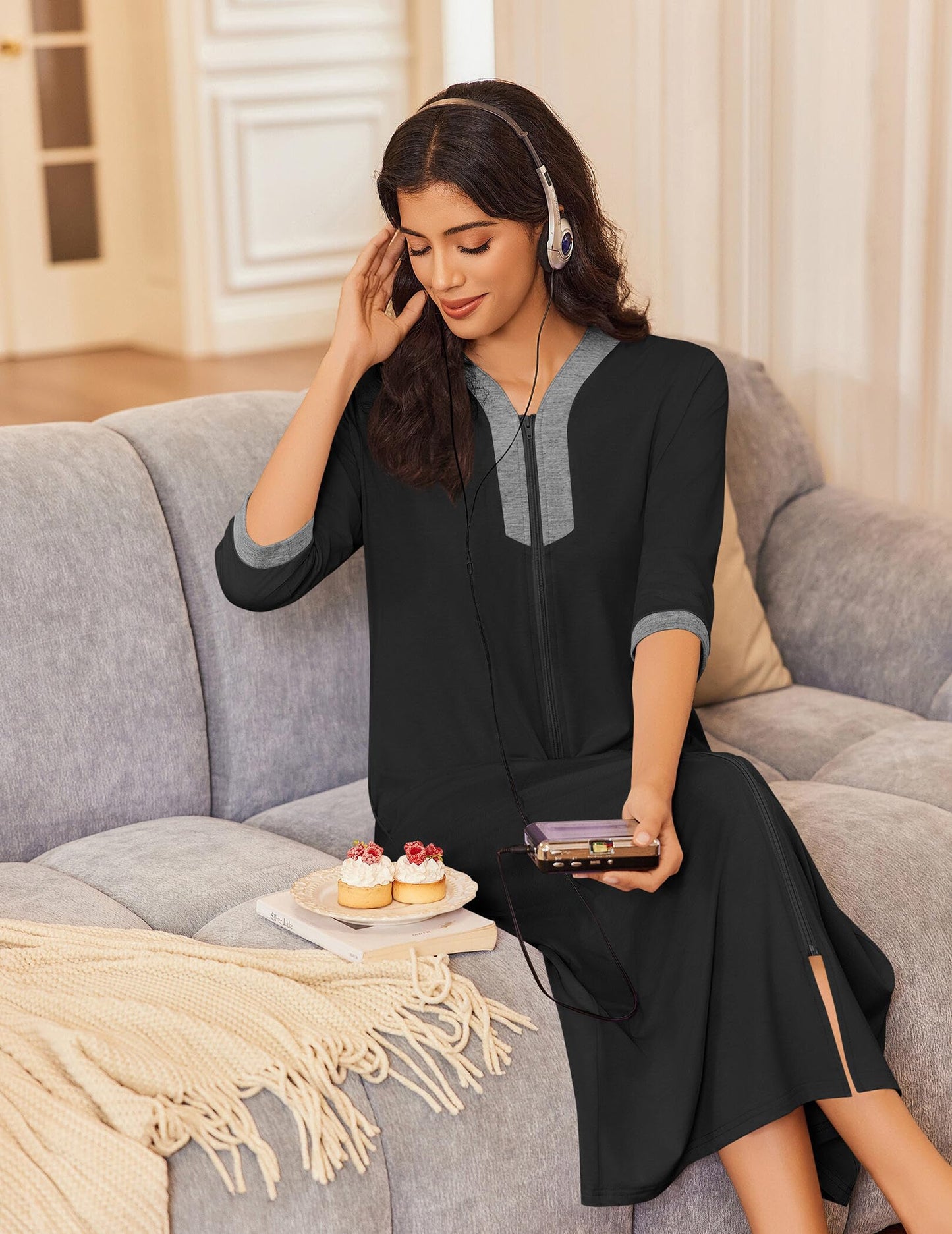 Ekouaer Women's Zipper Robe 3/4 Sleeves Housecoat Full Length Nightgown Soft Loungewear Robe with Pockets(Black, Medium)